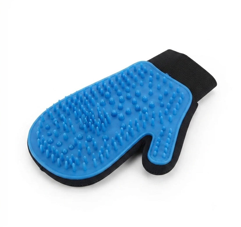 Deep Cleaning Pet Brush Glove With Hose